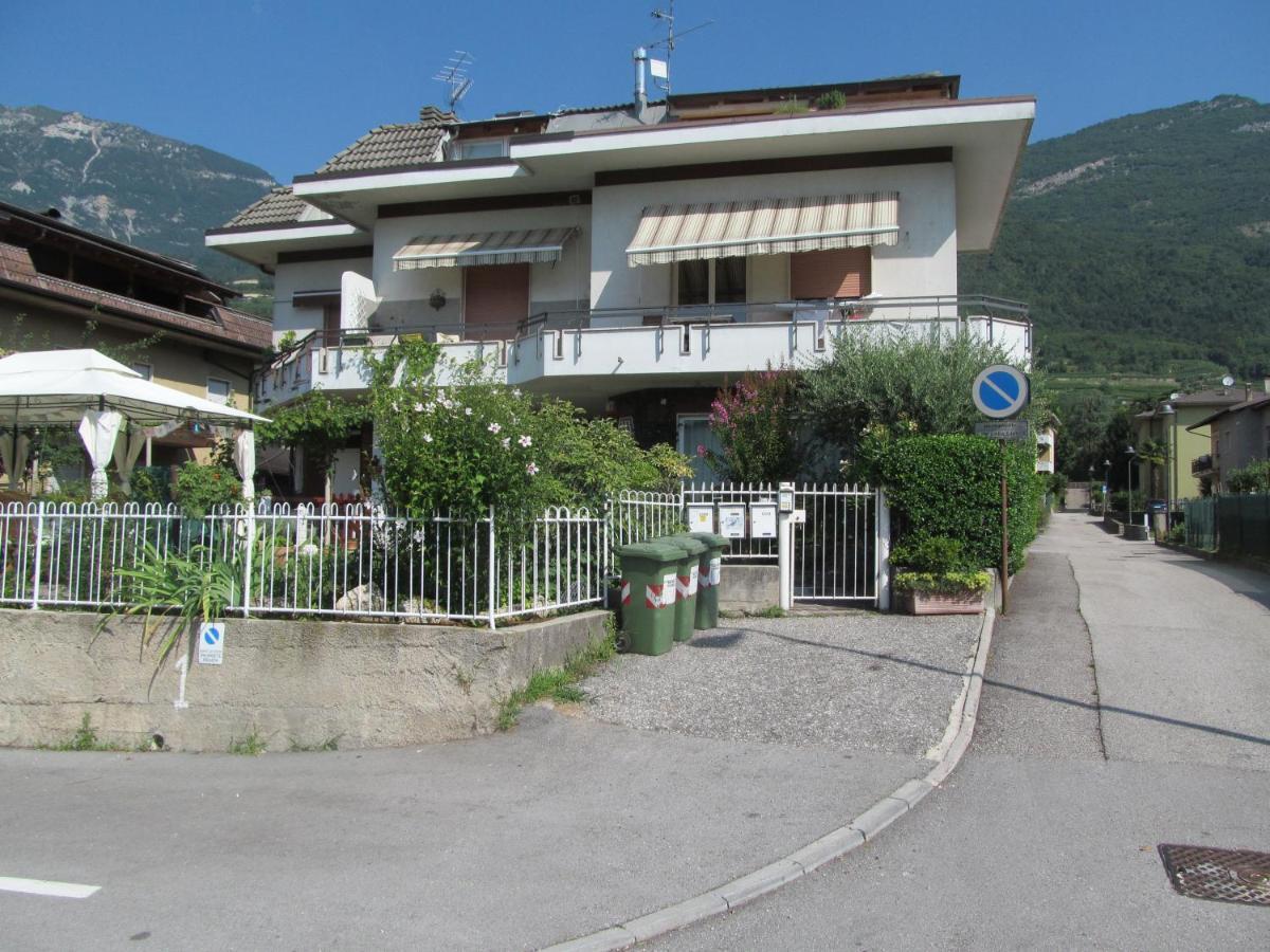 Grazioso Appartamento Tra Cultura, Lago E Montagna Pomarolo 外观 照片